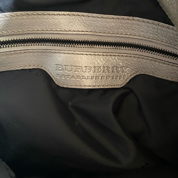 BURBERRY metallic bag - Picture 6 of 8